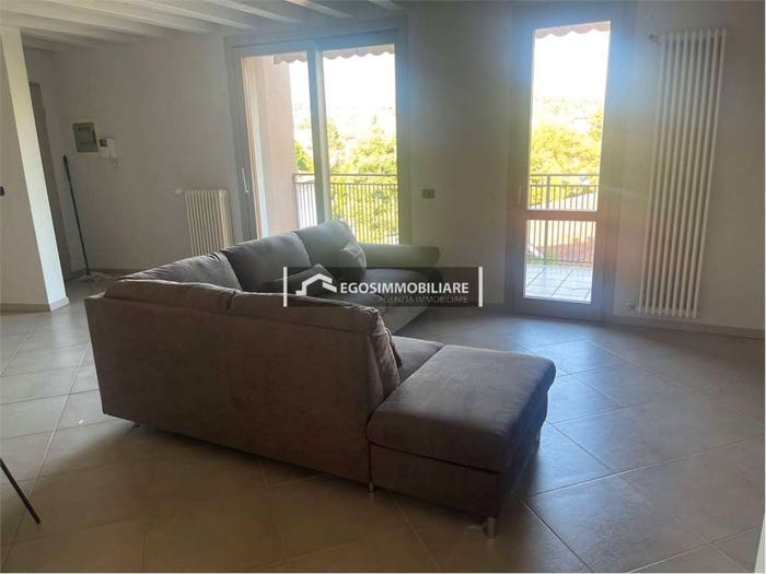 Appartamento con 5 locali in affitto in Via Mezzocolle, Desenzano Centro, Desenzano del Garda