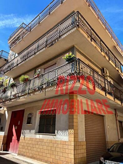 Appartamento con 6 locali in vendita in Villabate