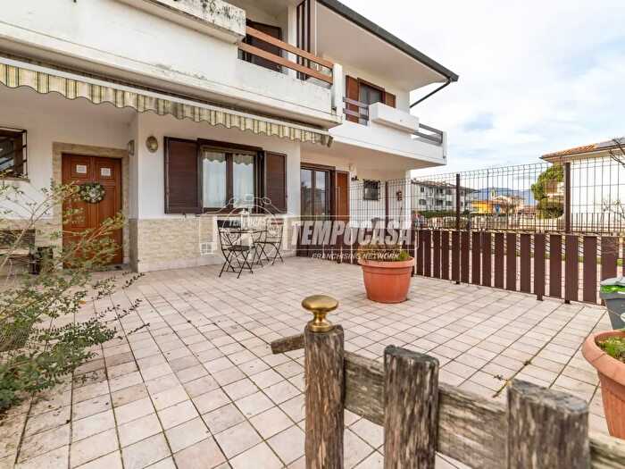 Casa quadrilocale in vendita in Via G La Pira a, Pedrengo