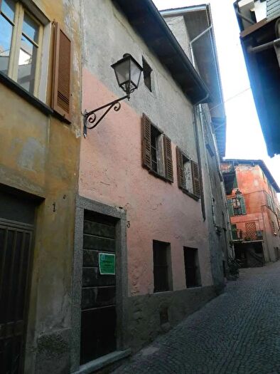 Casa bilocale in vendita in Via Baiacca Sondrio Sondrio, Sondrio