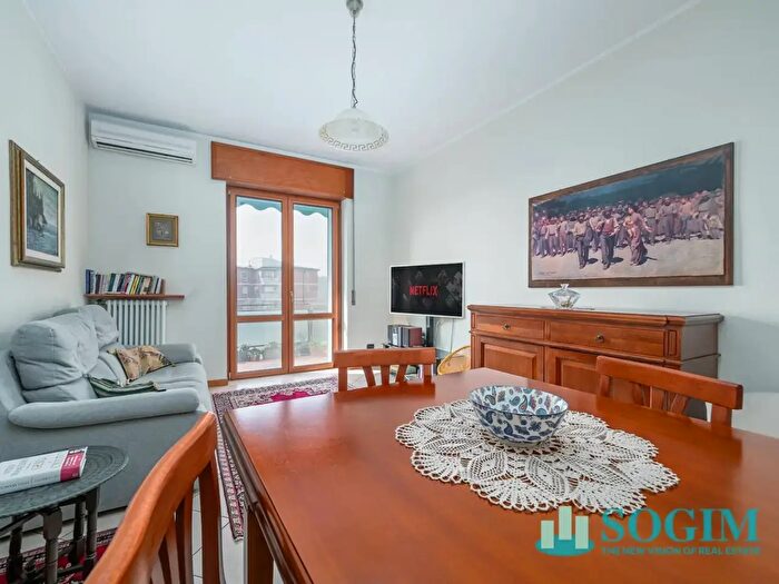 Appartamento trilocale in vendita in Via Cardinal Ferrari, Mariano Comense