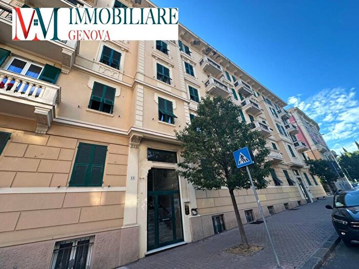 Appartamento bilocale in affitto in Via Monte Zovetto, Albaro, Genova