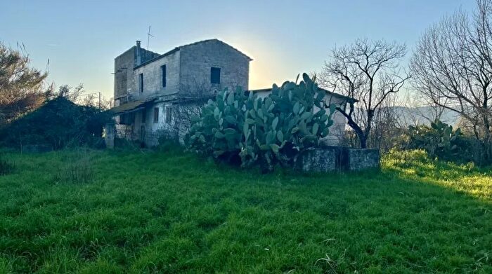 Casa in vendita in Via Acquachiara Fondi SemiCentro, Fondi