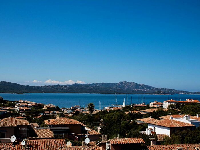 Appartamento trilocale in affitto in Via Porto Rotondo, Porto Rotondo, Olbia