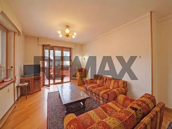 Appartamento con 5 locali in vendita in Via Gosa, Gavardo