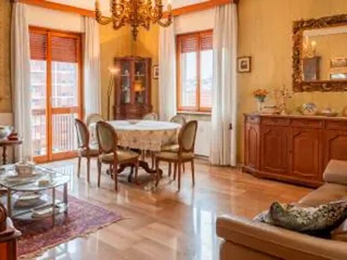Appartamento con 5 locali in vendita in Via Riccardo Bajardi, Padova