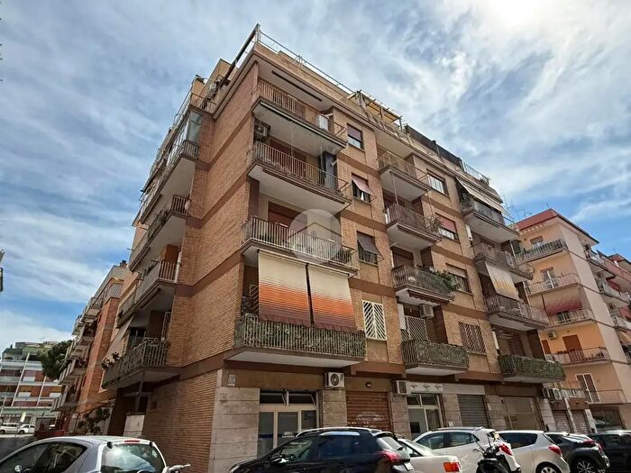 Appartamento bilocale in vendita in Via Oreste Mattirolo, Roma