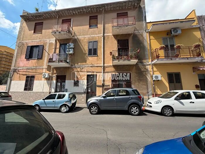 Appartamento quadrilocale in vendita in Via Sebastiano Guzzoni, Catania
