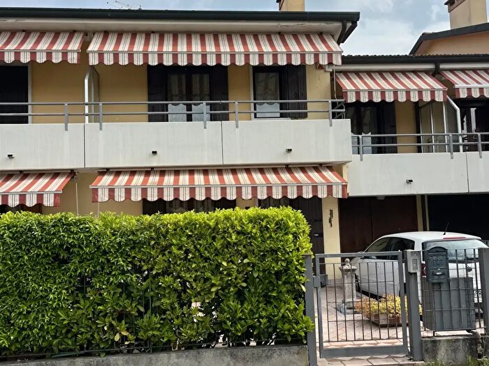Casa con 5 locali in vendita in Via Ermanno Wolf Ferrari, Mirano