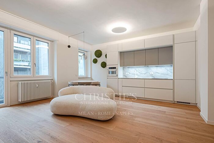 Appartamento bilocale in vendita in Via Carlo Goldoni, Milano