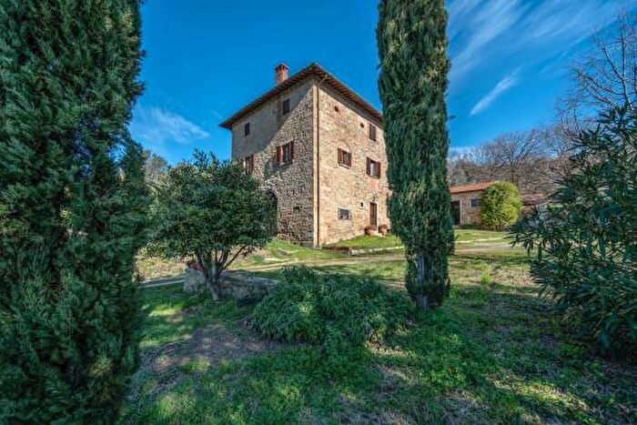 Casa con 6 locali in vendita in Località Puliciano, Arezzo
