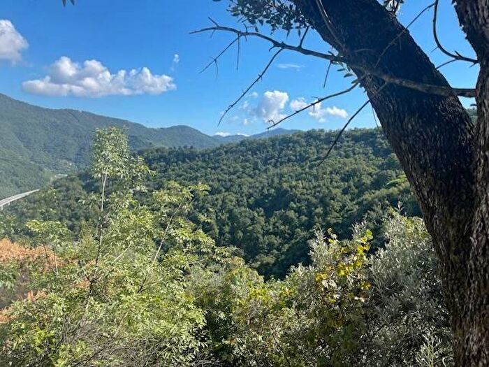 Casa in vendita in Via Verzemma Recco, Recco