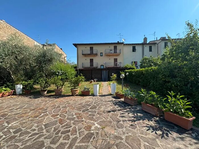 Casa con 13 locali in vendita in Via Gramsci, San Casciano In Val Di Pesa