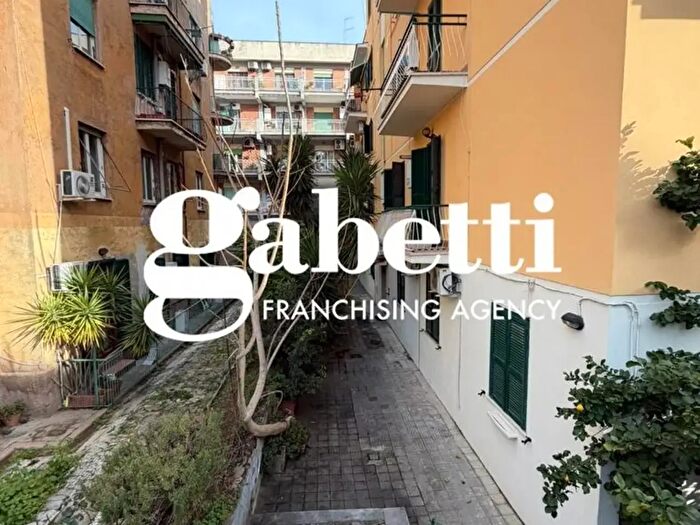 Appartamento bilocale in vendita in Via dei Licheni, Roma
