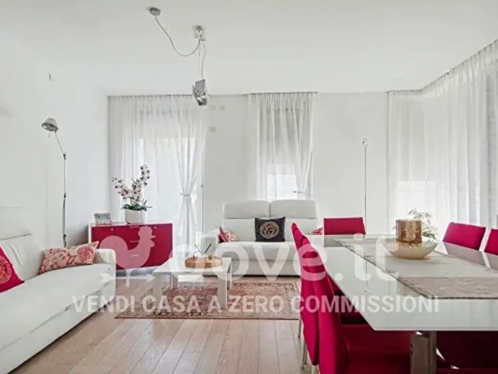 Appartamento trilocale in vendita in Via Giuseppe Verdi, Bergamo
