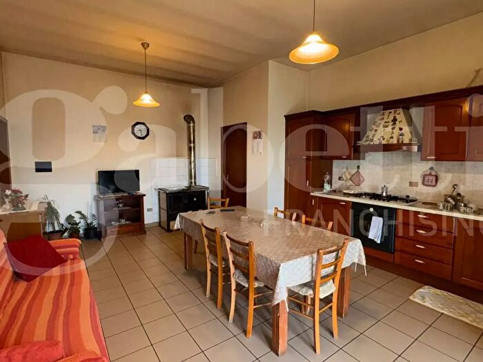Casa con 8 locali in vendita in Via Ciccola Bis, Roseto Degli Abruzzi