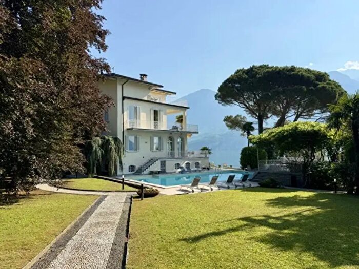 Casa con 6 locali in vendita in Via Luigi Cadorna, Oliveto Lario