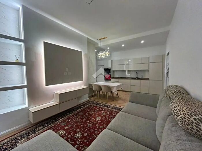 Appartamento trilocale in affitto in Via Gaetano Strigelli, Milano