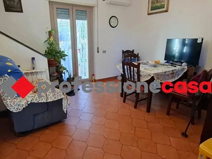 Casa quadrilocale in vendita in Via Lercarafriddi, Pomezia