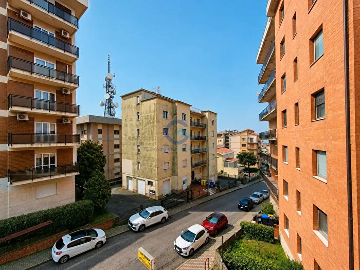 Appartamento quadrilocale in vendita in Via Madonna dei Cieli, Catanzaro
