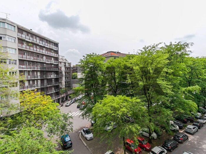 Appartamento bilocale in affitto in Via Pisanello, Gambara, Milano