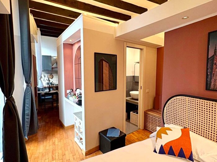 Appartamento monolocale in affitto in Via Vetere, Ticinese, Milano