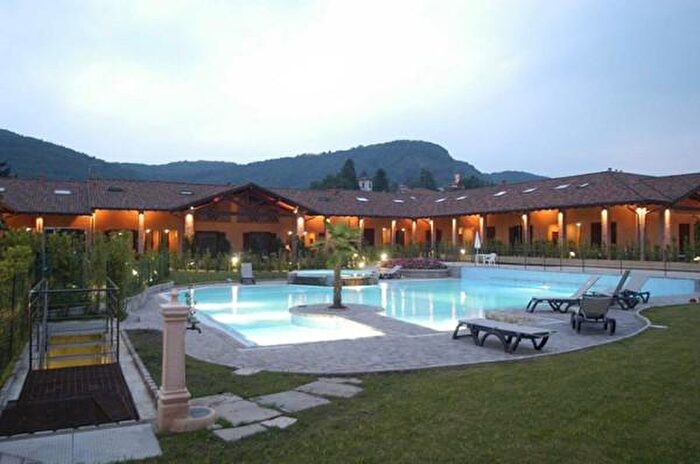 Appartamento bilocale in vendita in Via Sotto Campagna, Comabbio