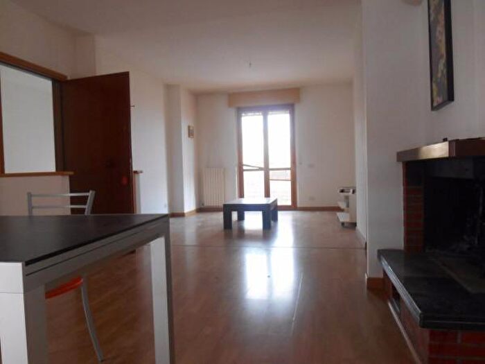 Appartamento con 5 locali in vendita in Via Roma, Monsano