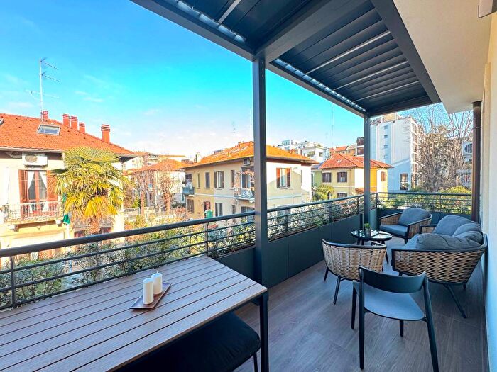 Appartamento trilocale in affitto in Via Moncalvo, Gambara, Milano