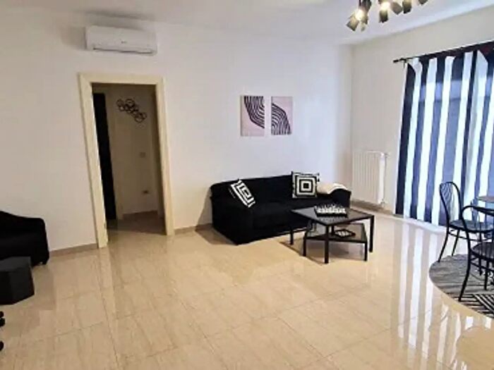 Appartamento bilocale in affitto in Via Vittorio Malcangi, Trani