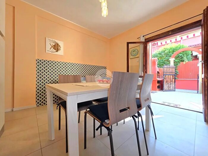 Appartamento bilocale in vendita in Via Leopardi, Villasimius