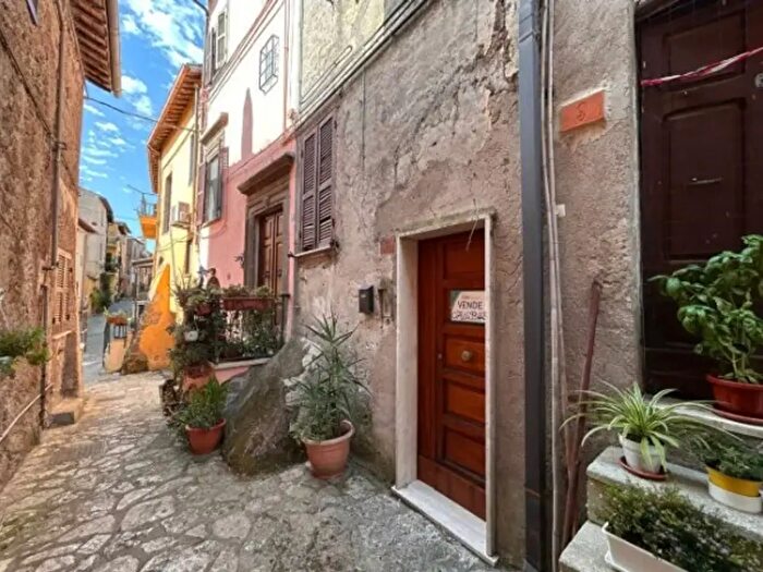 Appartamento quadrilocale in vendita in Via San Sebastiano, Vasanello