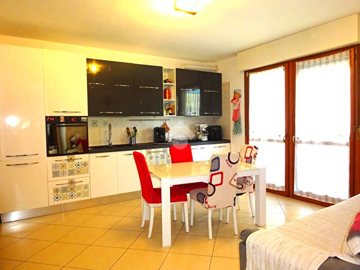 Appartamento trilocale in vendita in Via Ruggero Tambroni, Ferrara