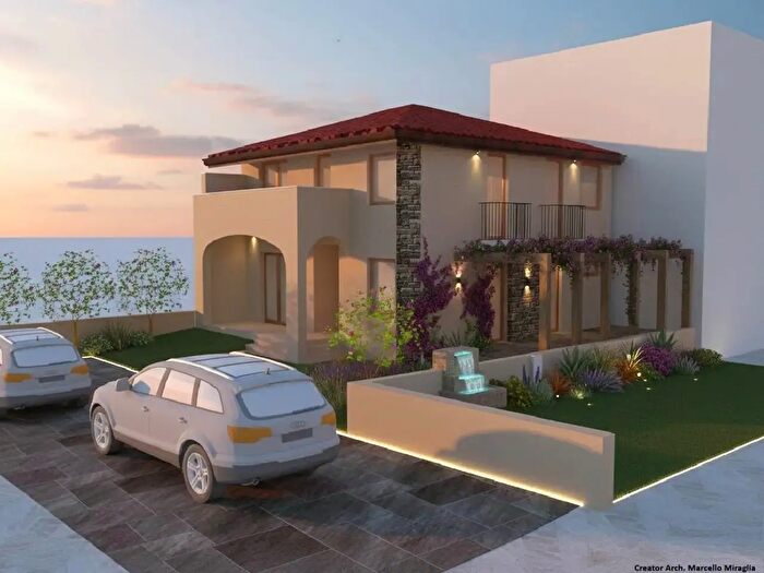 Casa con 5 locali in vendita in Via Sosio dAngelo, Mondragone