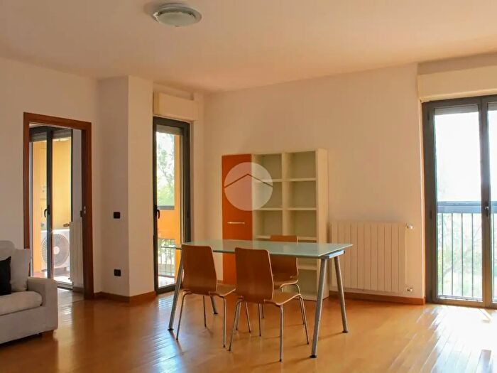 Appartamento trilocale in vendita in Viale Vincenzo Lancetti, Milano