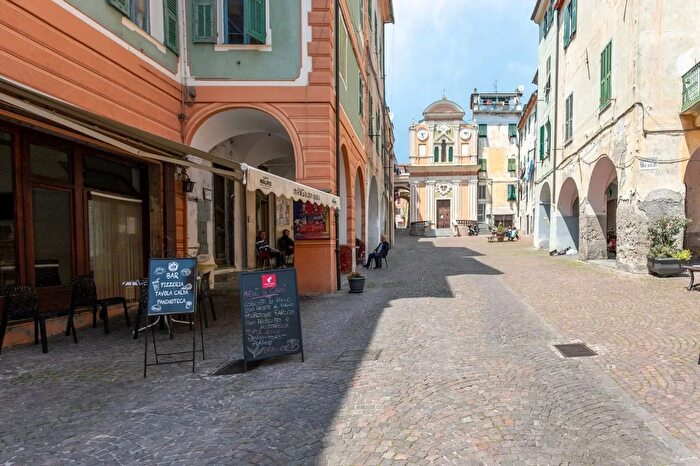 Appartamento bilocale in vendita in Camporosso