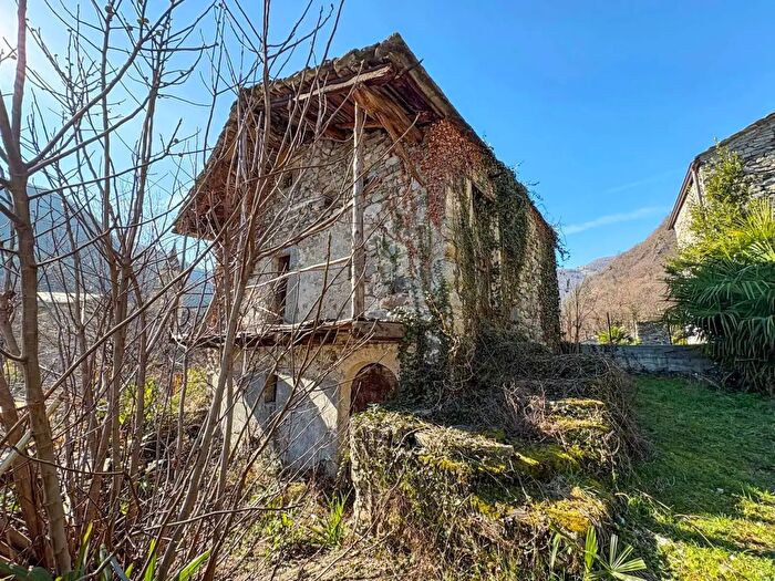Casa bilocale in vendita in Via dei Guasti, Chiavenna