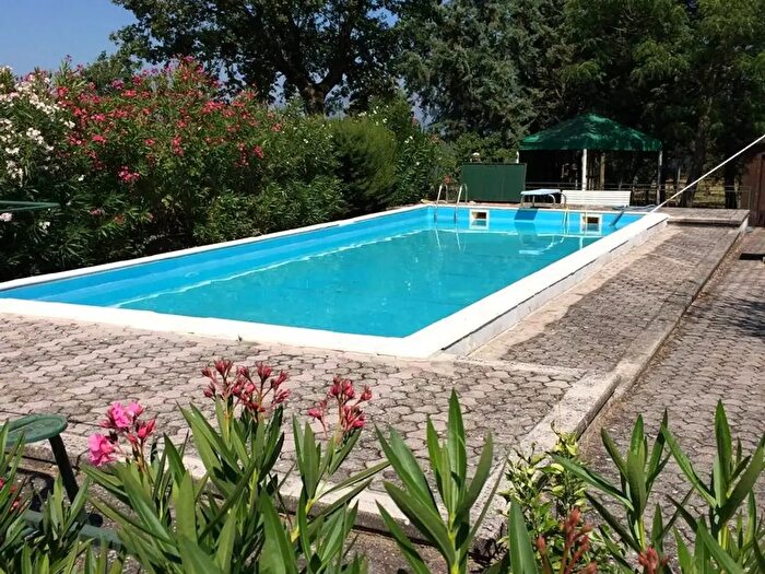 Casa con 8 locali in vendita in Via Tre Cantoni, Padula