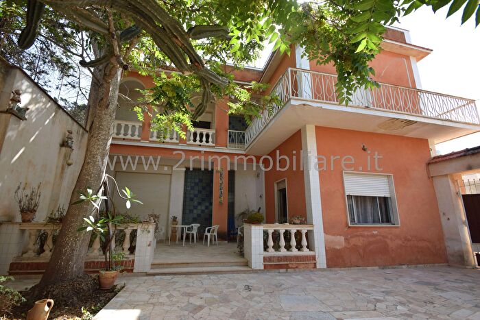 Casa con 7 locali in vendita in Viale Africa, Mazara Del Vallo