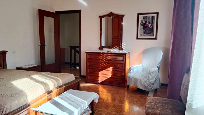 Casa quadrilocale in vendita in Località Montalbo, Ziano Piacentino