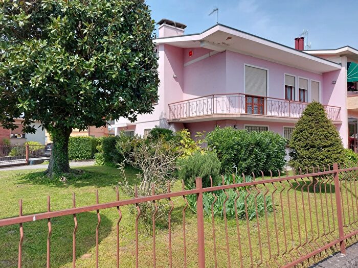 Casa trilocale in vendita in Badia Polesine