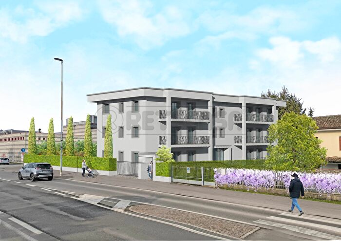 Appartamento quadrilocale in vendita in Viale E Uropa, Crema