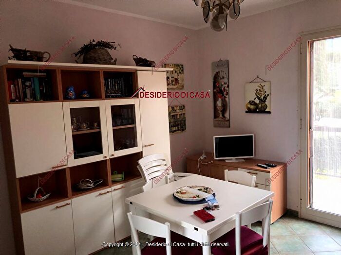 Appartamento trilocale in affitto in Pollina