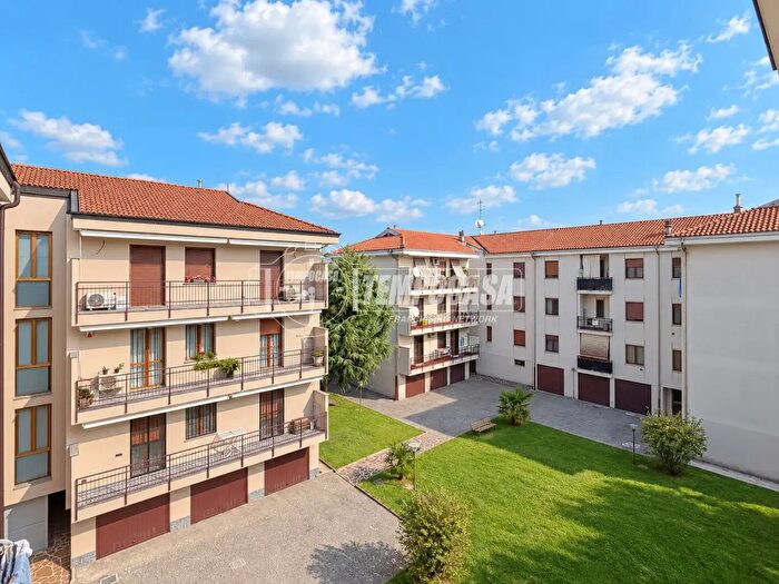 Case in Vendita e in Affitto - 3