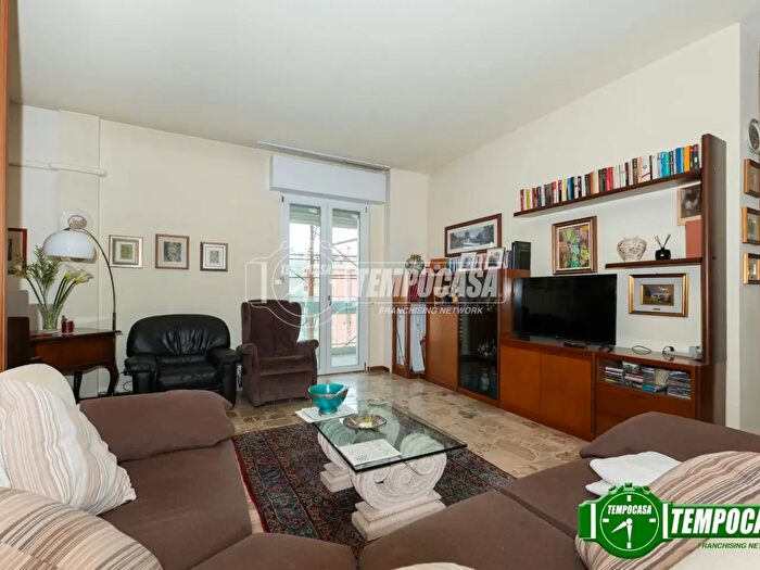 Appartamento trilocale in vendita in Via Carducci, Opera