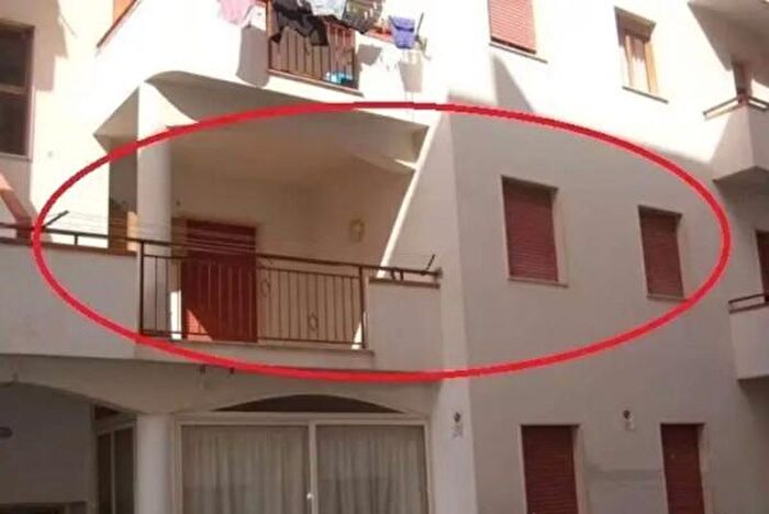 Appartamento quadrilocale in vendita in Via Pasquale Bergamo, Scalea