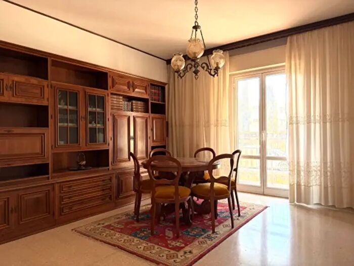 Appartamento quadrilocale in vendita in Via Giovan Battista Pergolesi, Ascoli Piceno