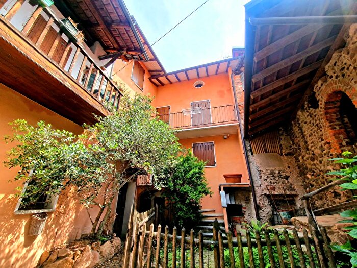 Appartamento con 5 locali in vendita in Corso Cesare Alfieri Sostegno Biella Piemonte Italia, Sostegno