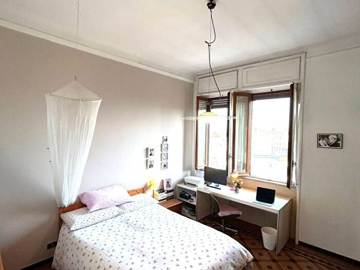 Appartamento trilocale in affitto in Navigli Darsena, Milano