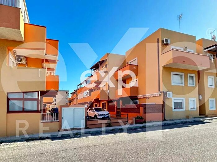 Appartamento quadrilocale in vendita in Via Baronia, Villafranca Tirrena